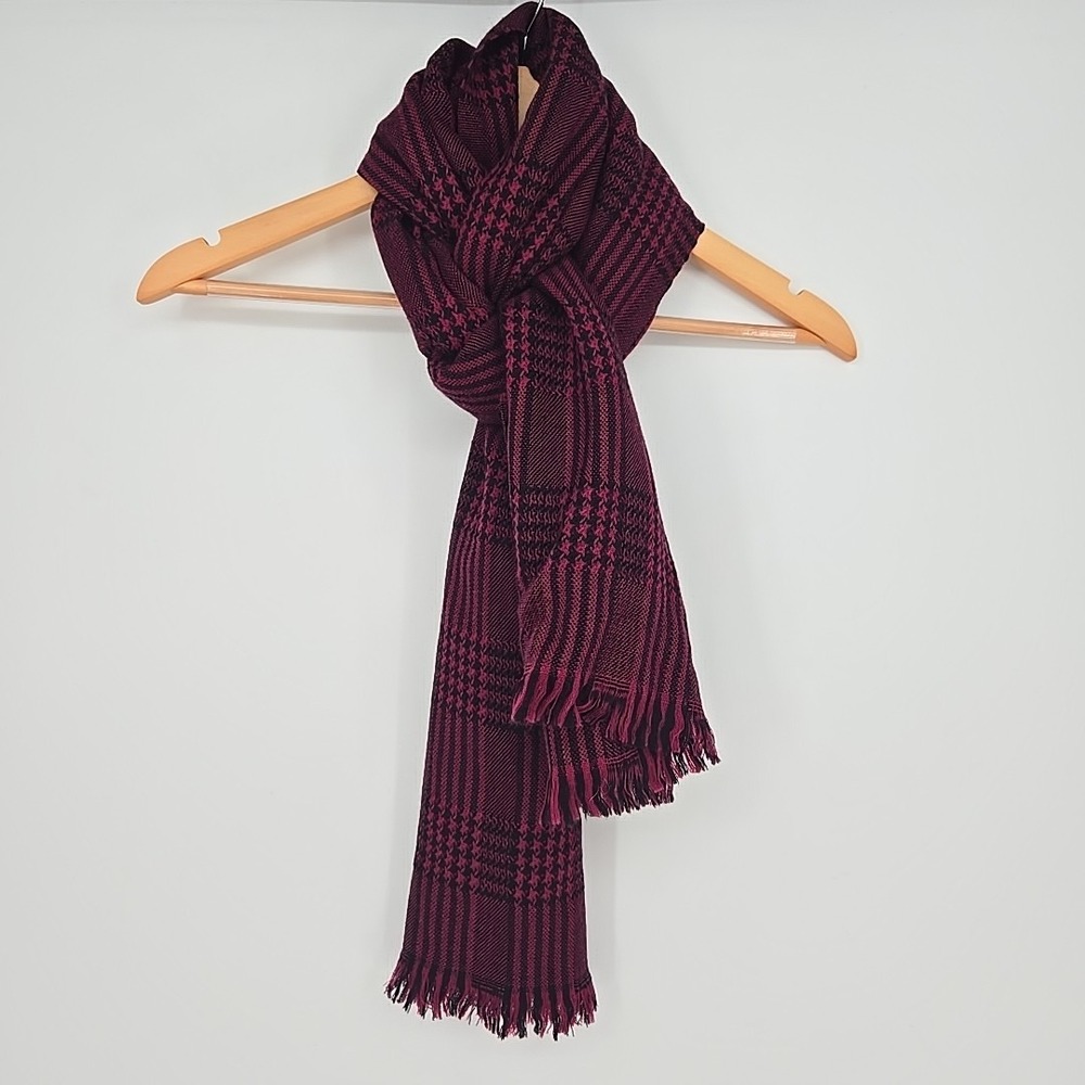 Etro Milano 100% Wool Scarf Italy Magenta Black Houndstooth Plaid Shawl Wrap
